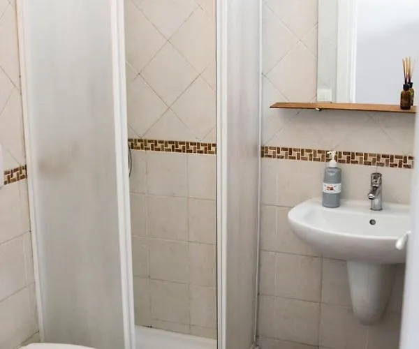 River 88 2* רומא